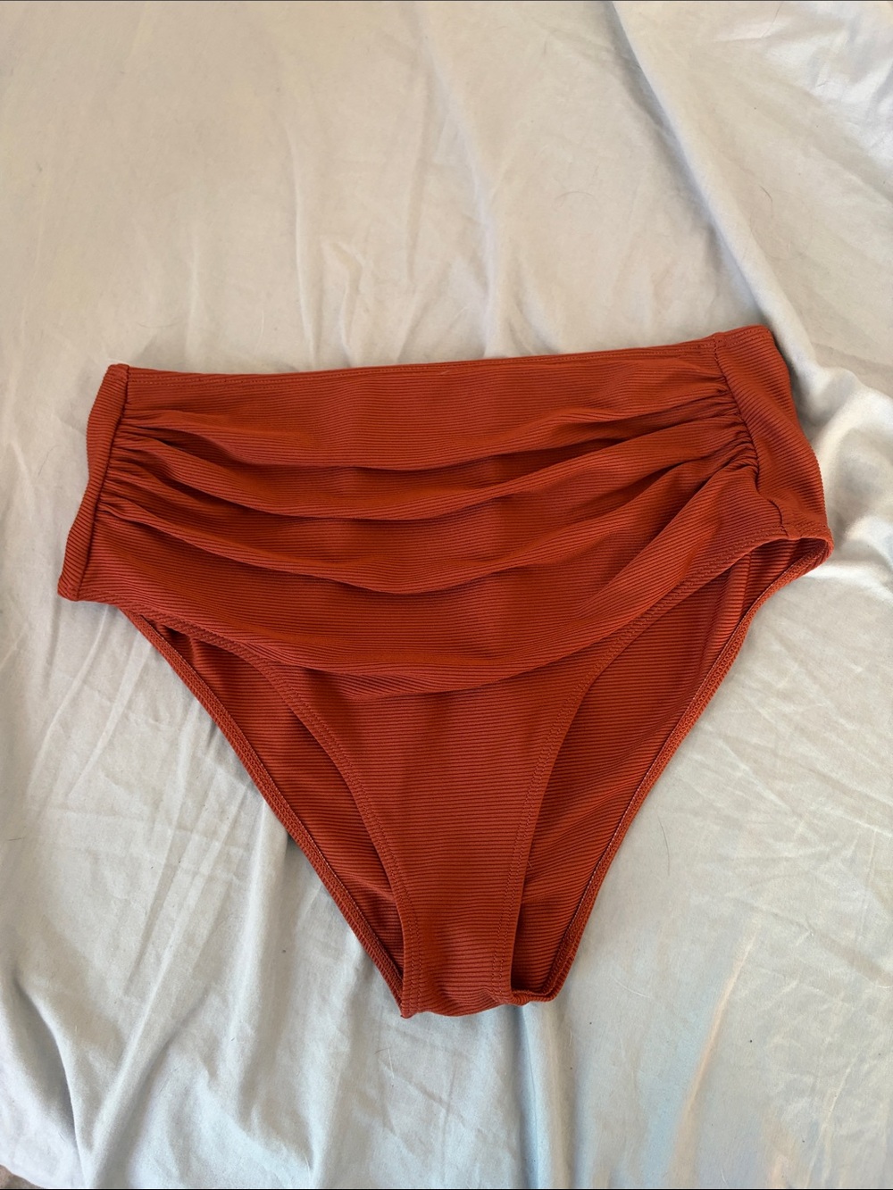 High-Waist Ruched Bikini Bottoms - Rust